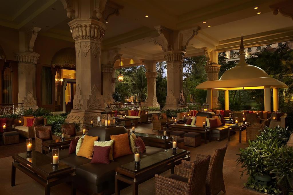 The Leela Palace Bengaluru Hotel Restaurant photo